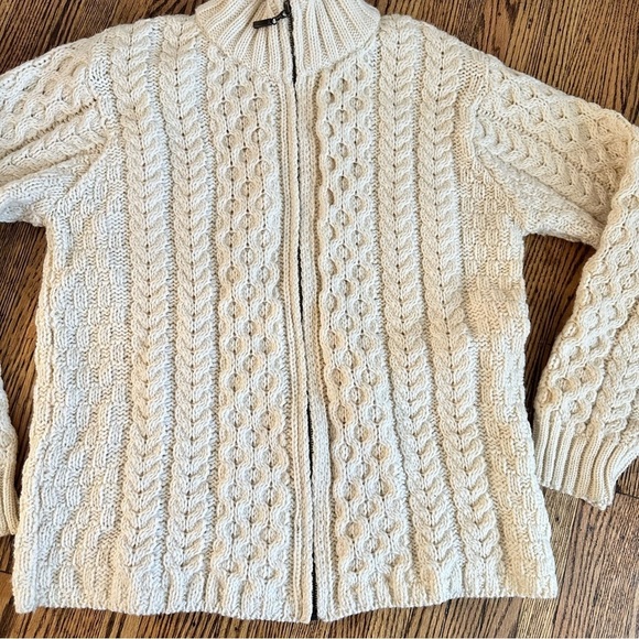 Inis craft 100% Wool Blend Women's Cream Cable Knit Sweater MEDIUM - Picture 2 of 4